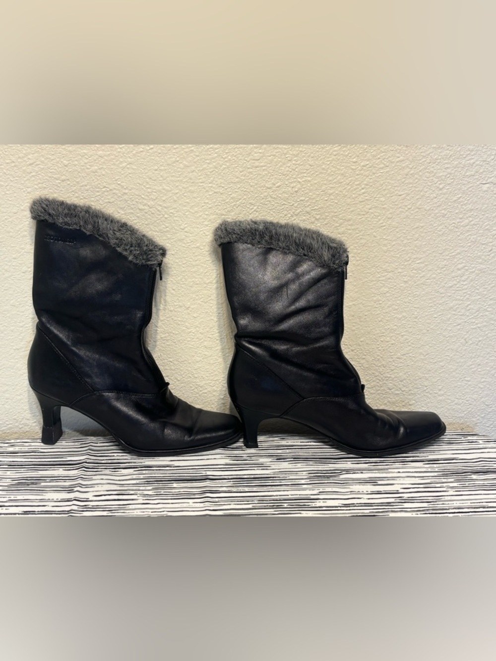 Isotoner Woman’s Black Leather Mid-Calf Heeled Boots with Gray Fur Trim